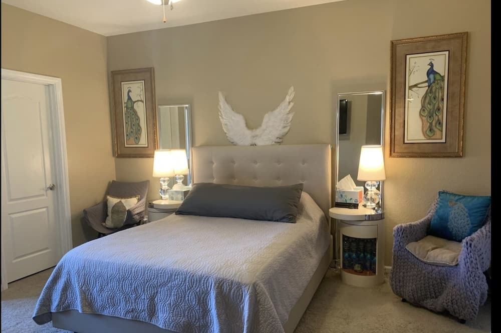 Photo of Bedroom in Summerlin