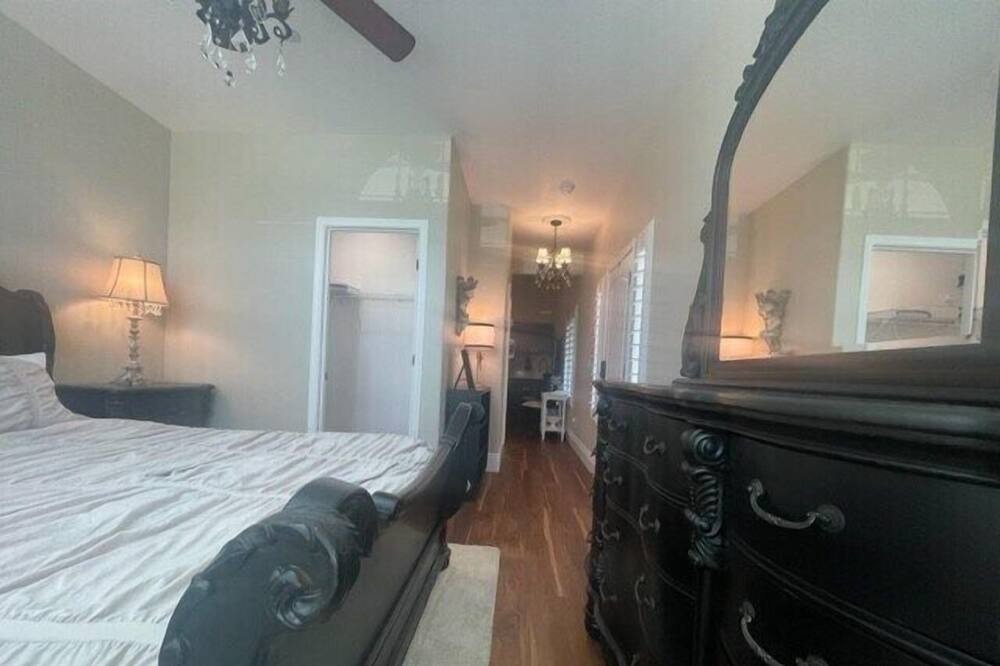 Photo of Bedroom in Tulare