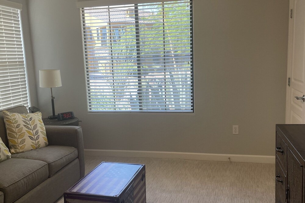 Photo of Livingroom in Talon Retreat