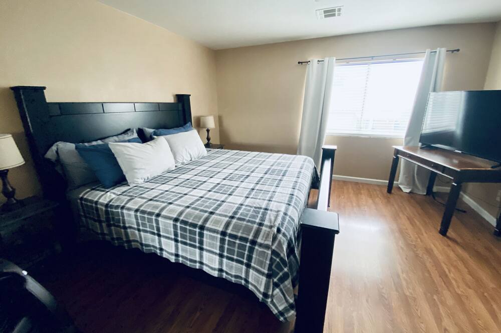 Photo of Bedroom in North Las Vegas