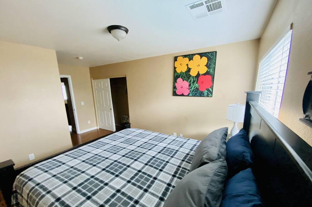 Photo of Bedroom in North Las Vegas