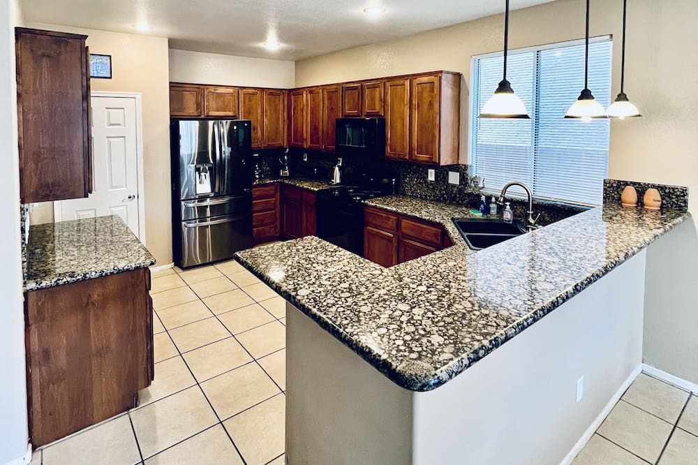 Photo of Kitchen in North Las Vegas
