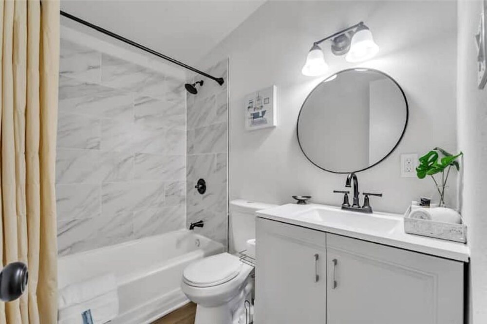 Photo of Bathroom in California City