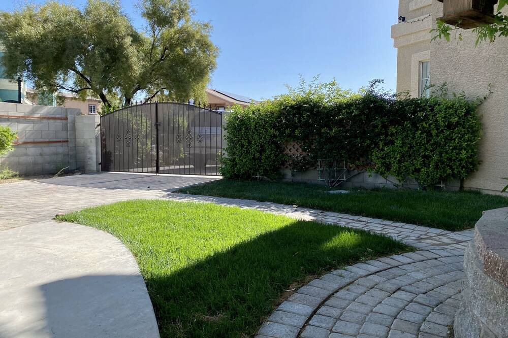 Photo of Outdoor in Centennial Hills