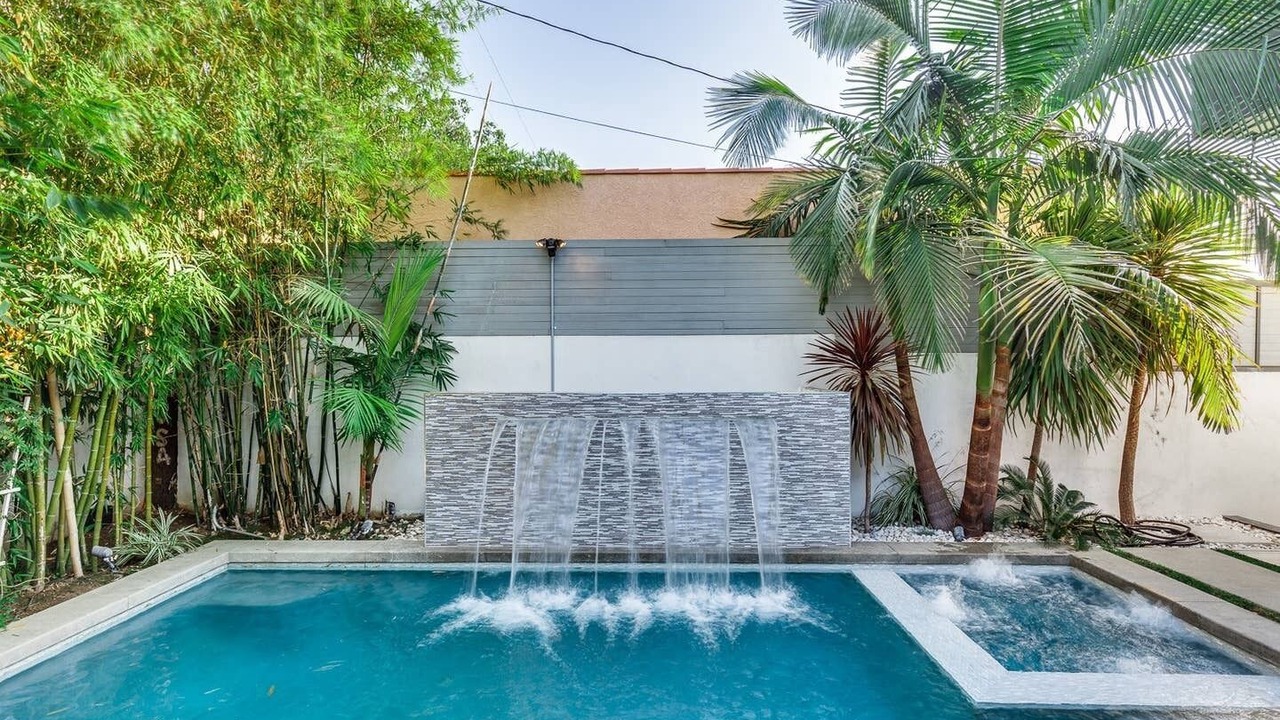 Photo of Outdoor in Melrose