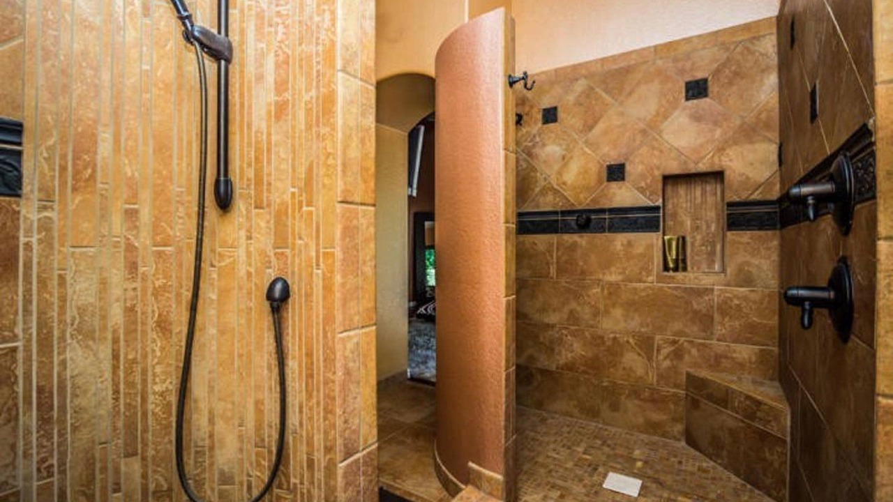 Photo of Bathroom in Paradise Park Vista