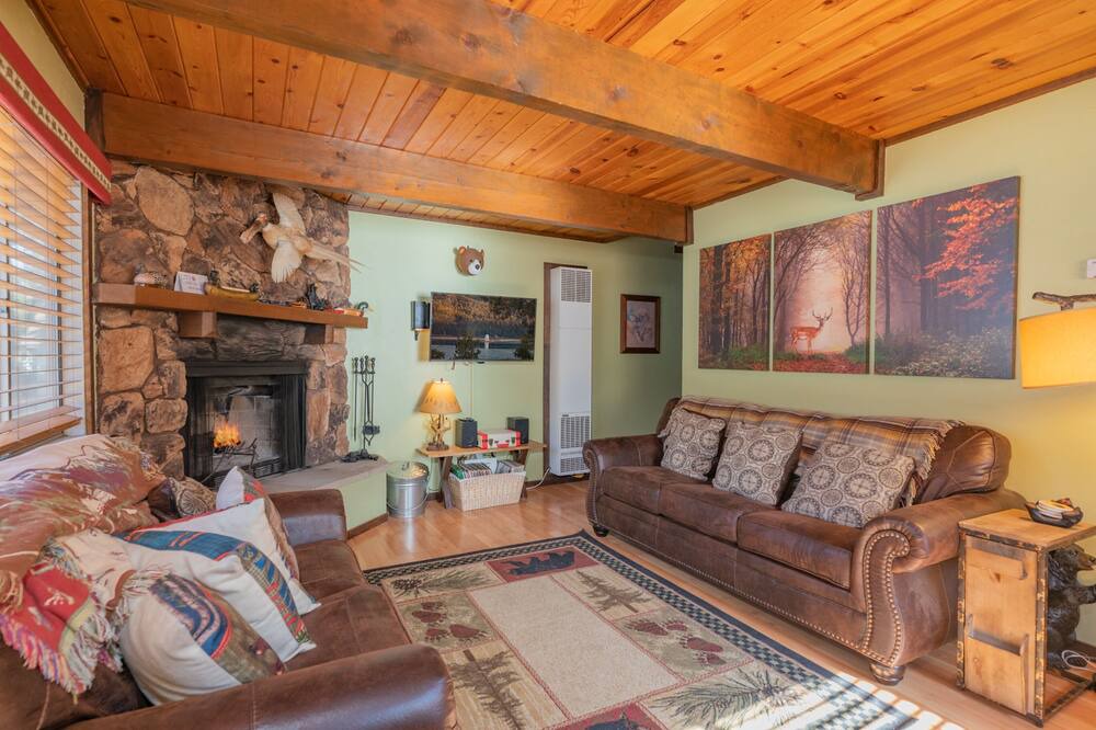 Photo of Livingroom in Sugarloaf
