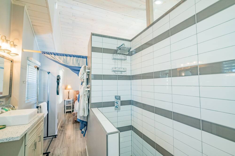 Photo of Bathroom in Patton