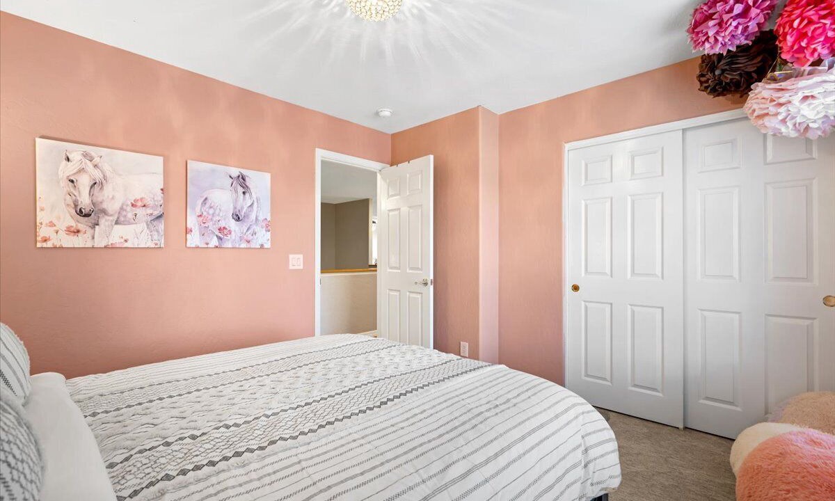 Photo of Bedroom in Palm Valley