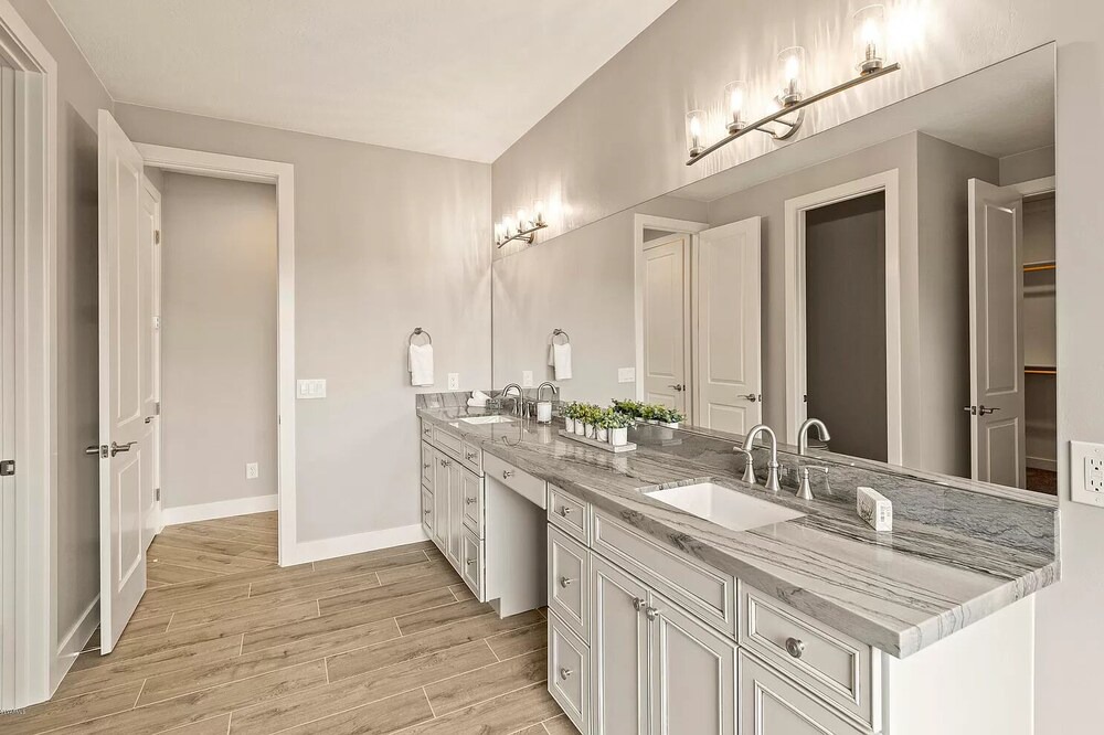 Photo of Bathroom in Cottonwood-Verde Village