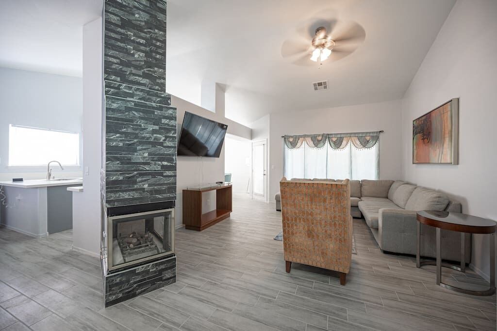 Photo of Livingroom in Green Valley North