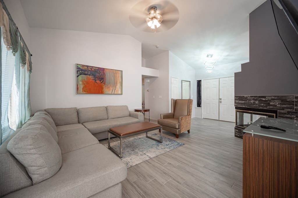 Photo of Livingroom in Green Valley North