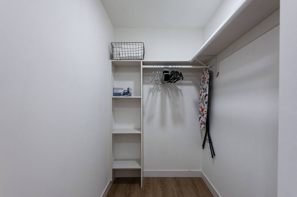 Photo of Bedroom in Garfield