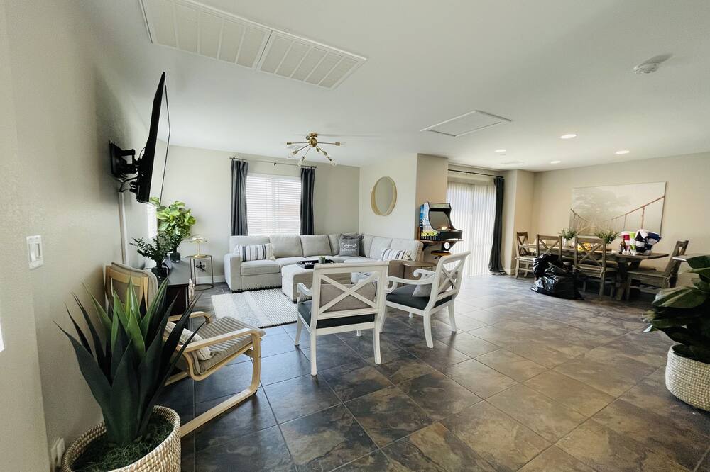 Photo of Livingroom in Providence