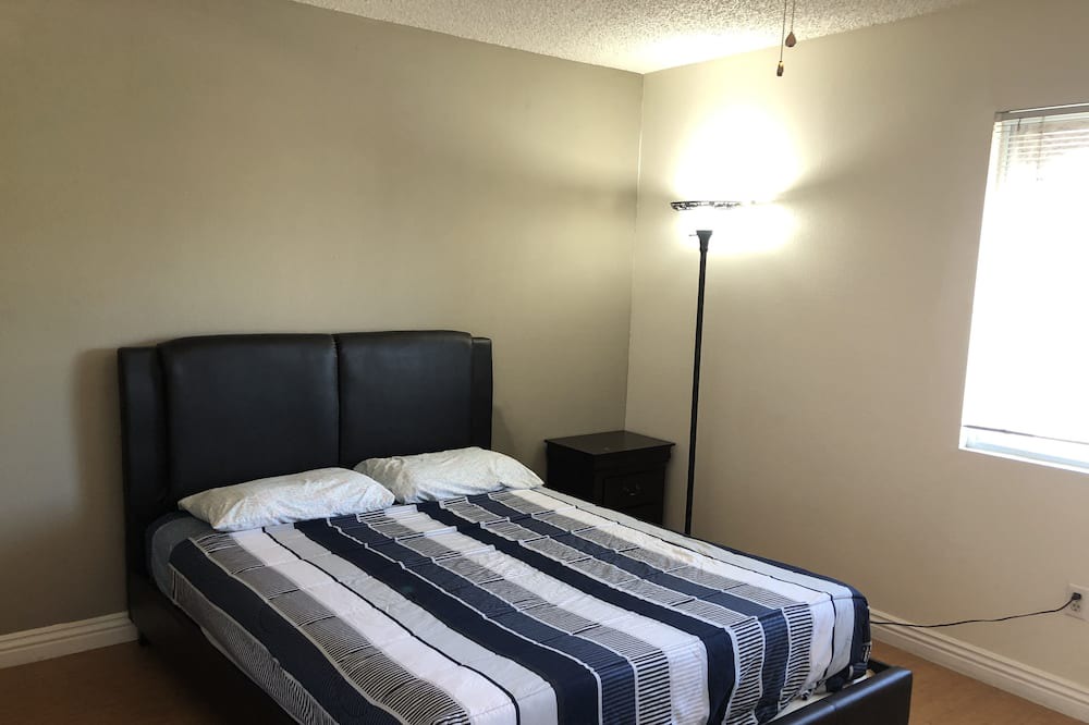 Photo of Bedroom in Chinatown