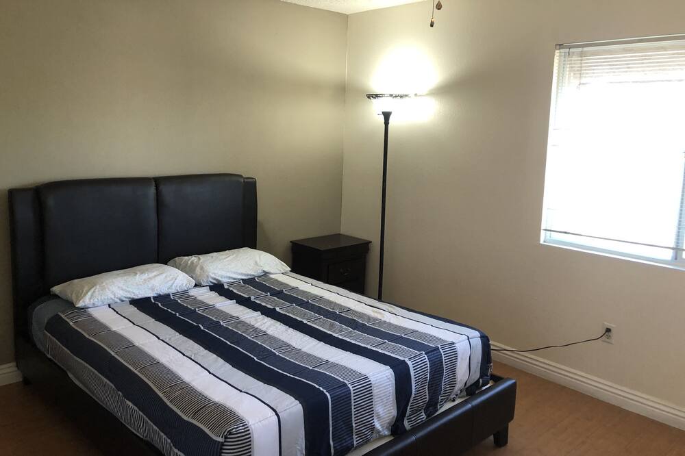 Photo of Bedroom in Chinatown