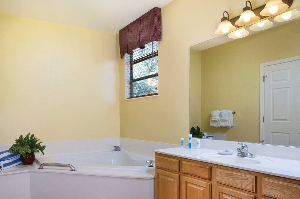 Photo of Bathroom in West Sedona