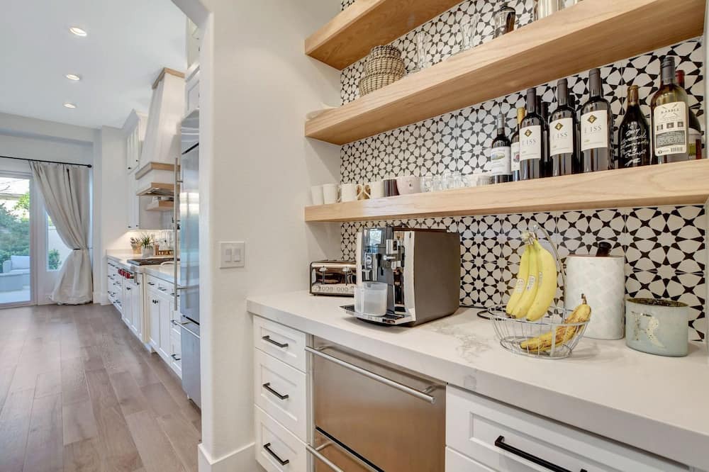 Photo of Kitchen in Queensridge