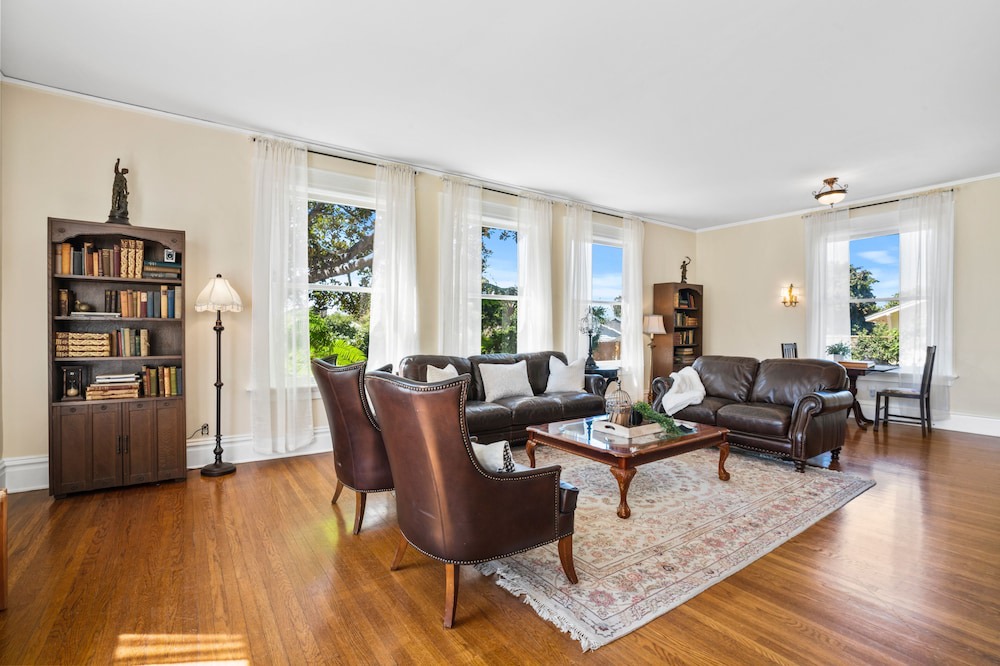 Photo of Bedroom in Lincoln Acres
