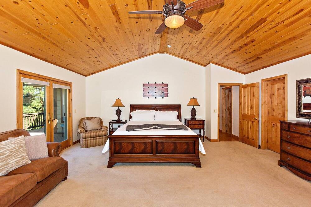 Photo of Others in Castle Glen Estates