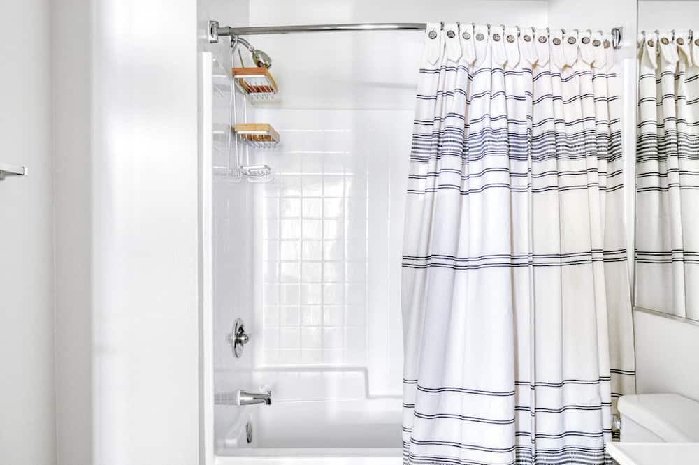 Photo of Bathroom in Studio City