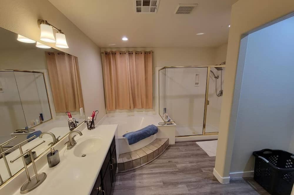 Photo of Bedroom in Paradise
