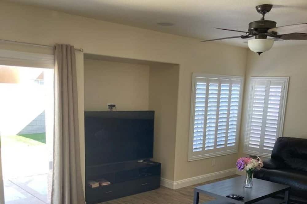 Photo of Livingroom in Paradise