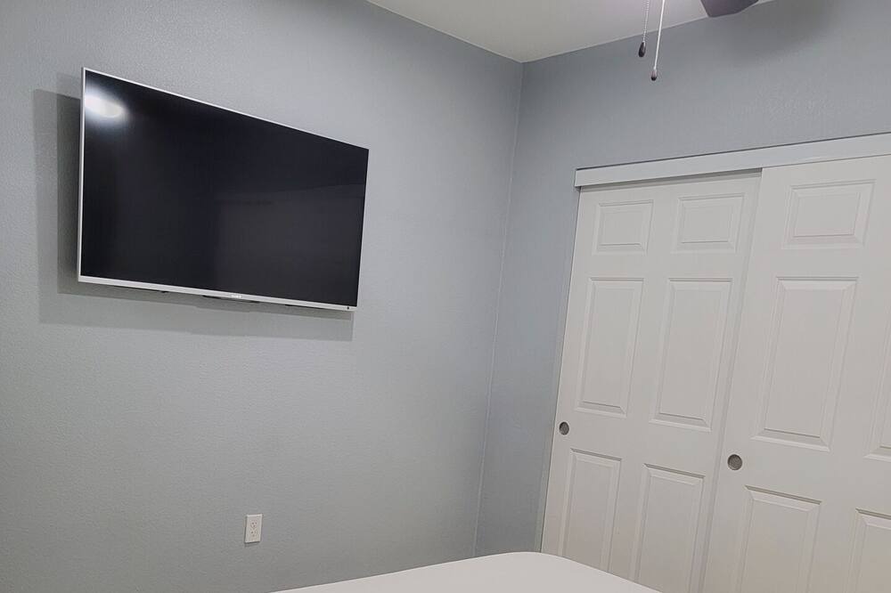 Photo of Bedroom in Centennial Hills