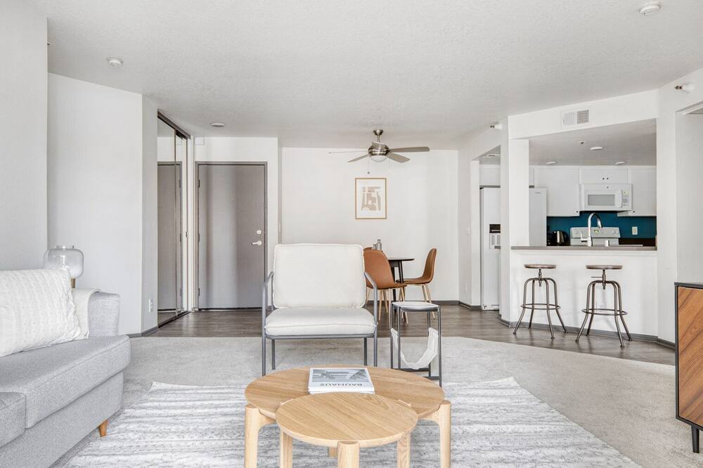 Photo of Livingroom in Studio City