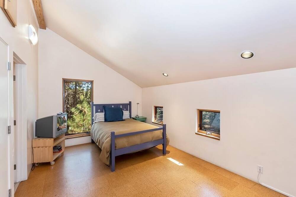 Photo of Bedroom in Boulder Bay