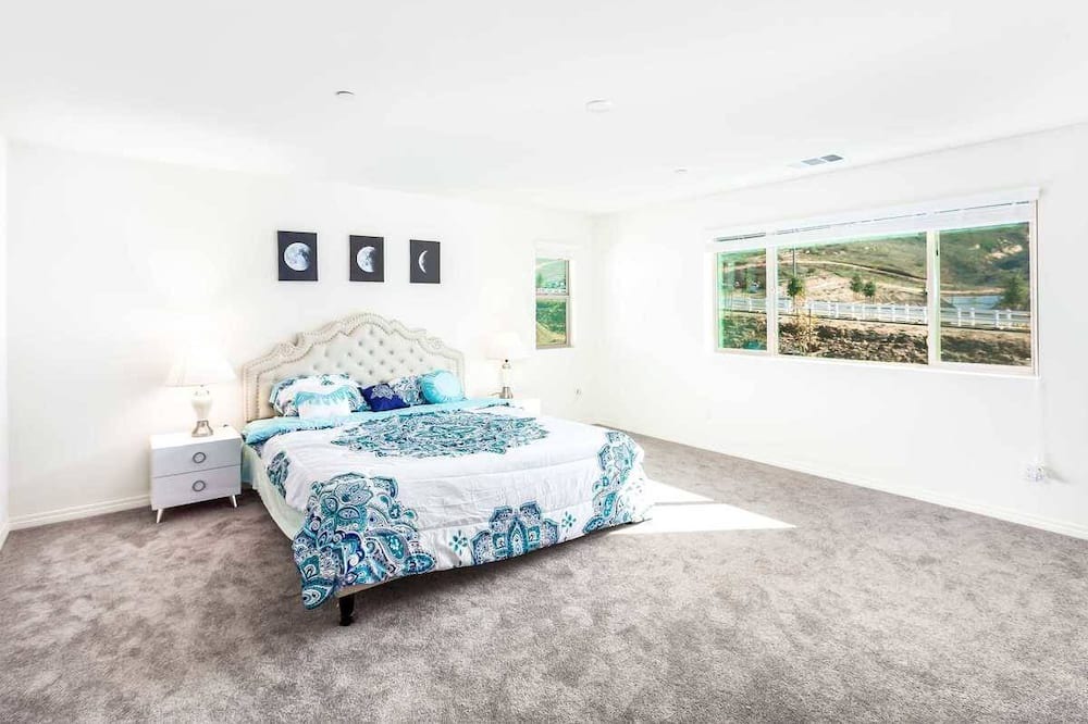 Photo of Bedroom in Jurupa Valley