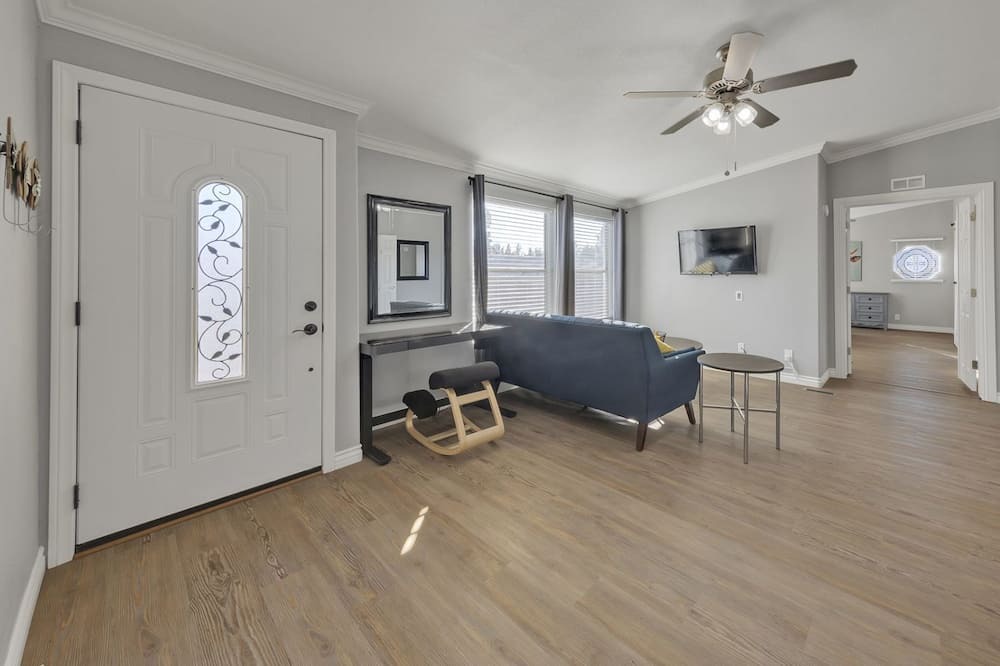 Photo of Livingroom in Pahrump