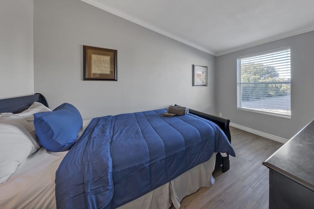 Photo of Bedroom in Pahrump