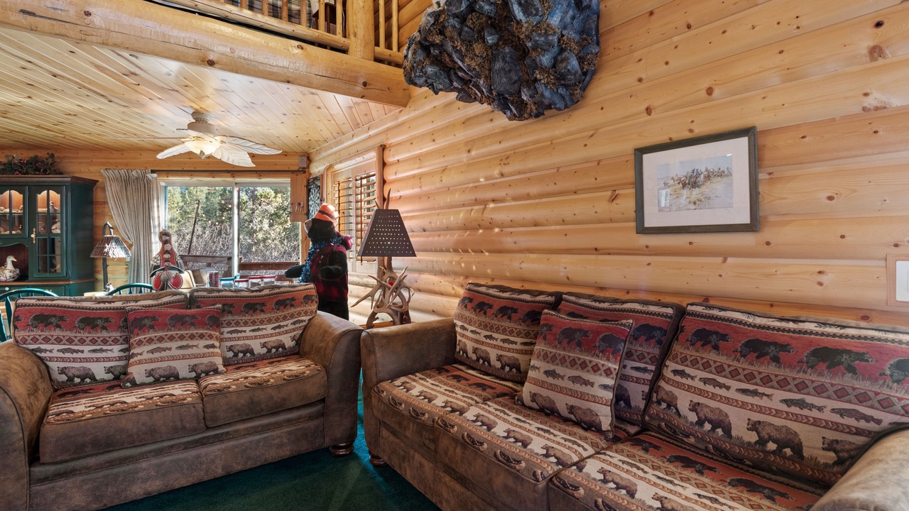 Photo of Livingroom in Fox Farm