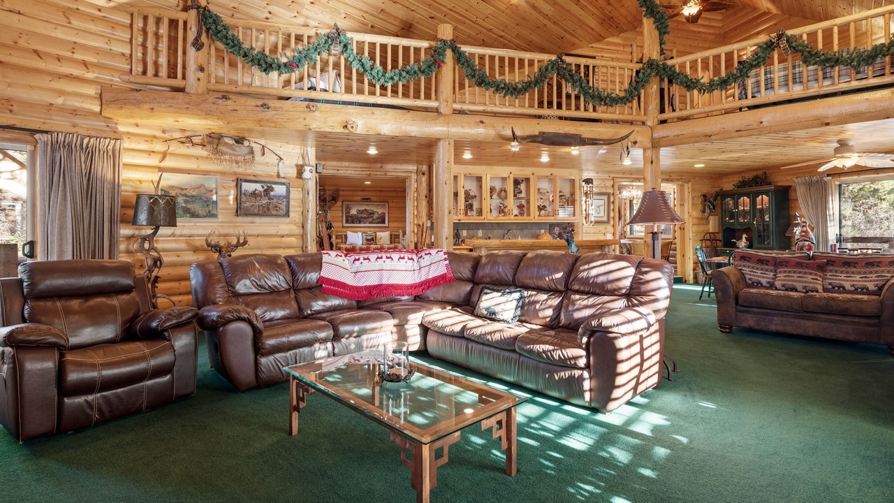 Photo of Livingroom in Fox Farm