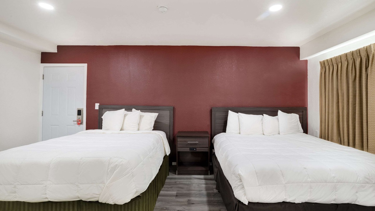 Photo of Bedroom in Needles