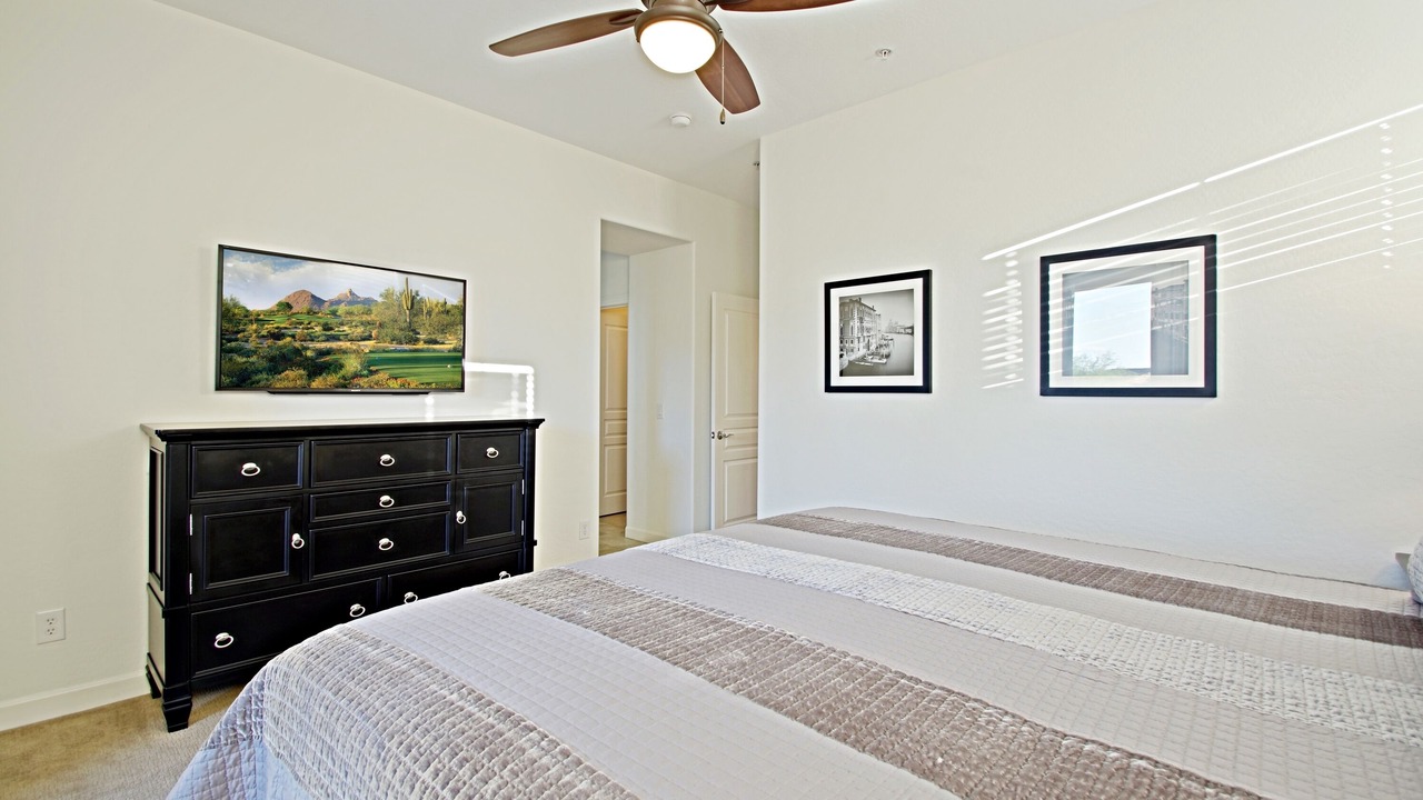 Photo of Bedroom in Talon Retreat