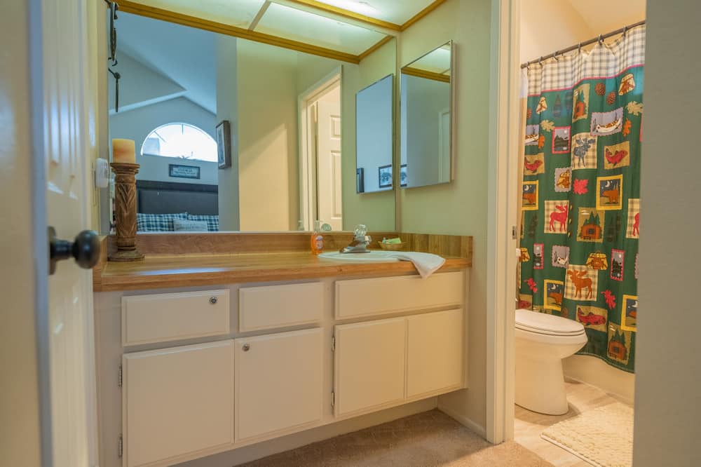 Photo of Bathroom in Patton