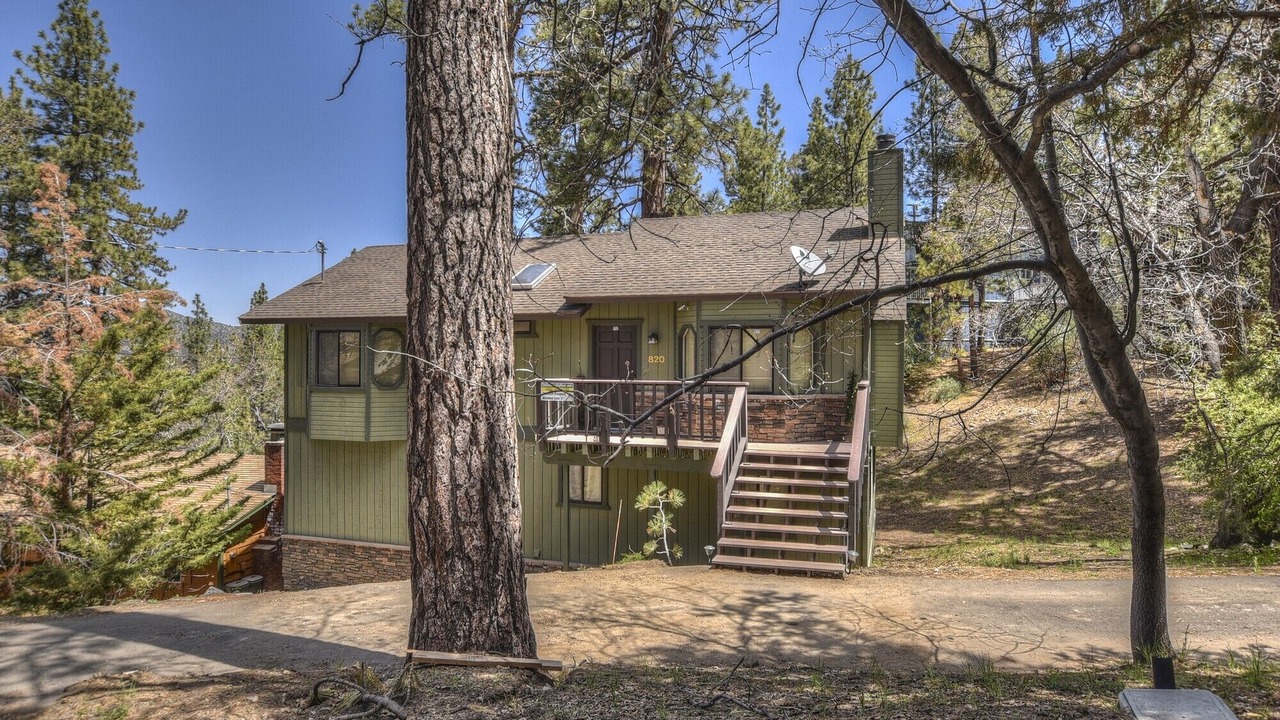 Photo of Outdoor in Upper Moonridge
