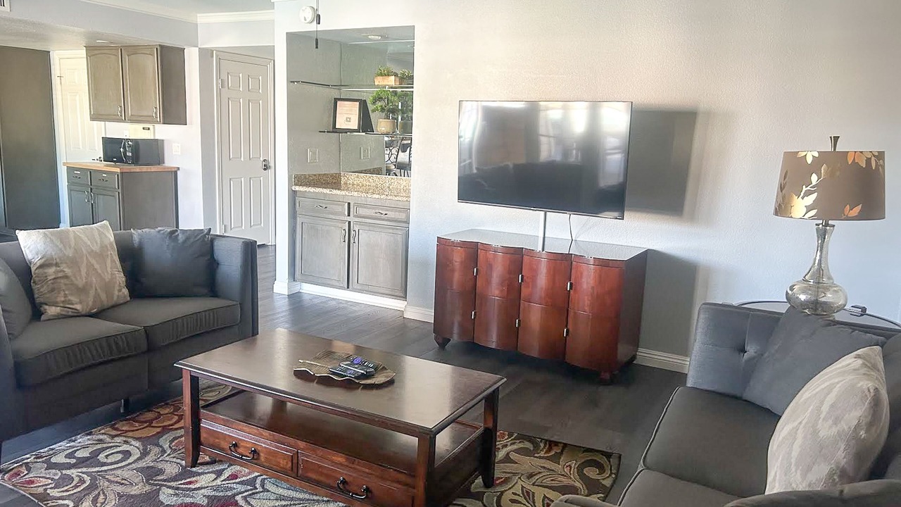 Photo of Livingroom in Rancho Oakey