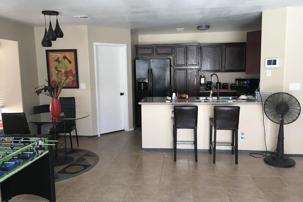 Photo of Kitchen in Centennial Hills