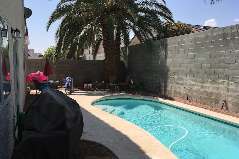 Photo of Outdoor in Centennial Hills