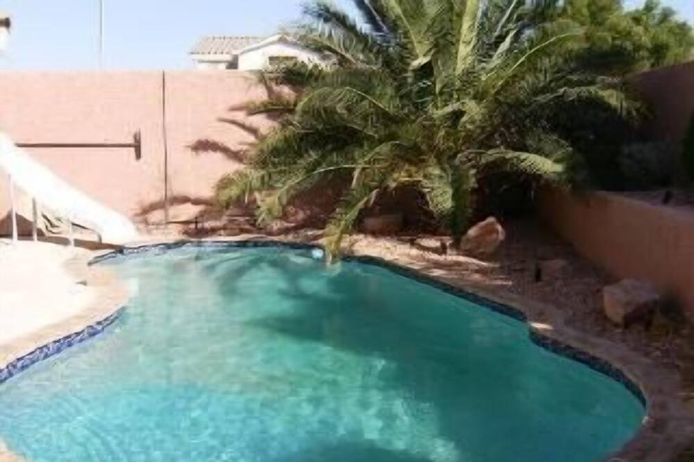Photo of Outdoor in Centennial Hills