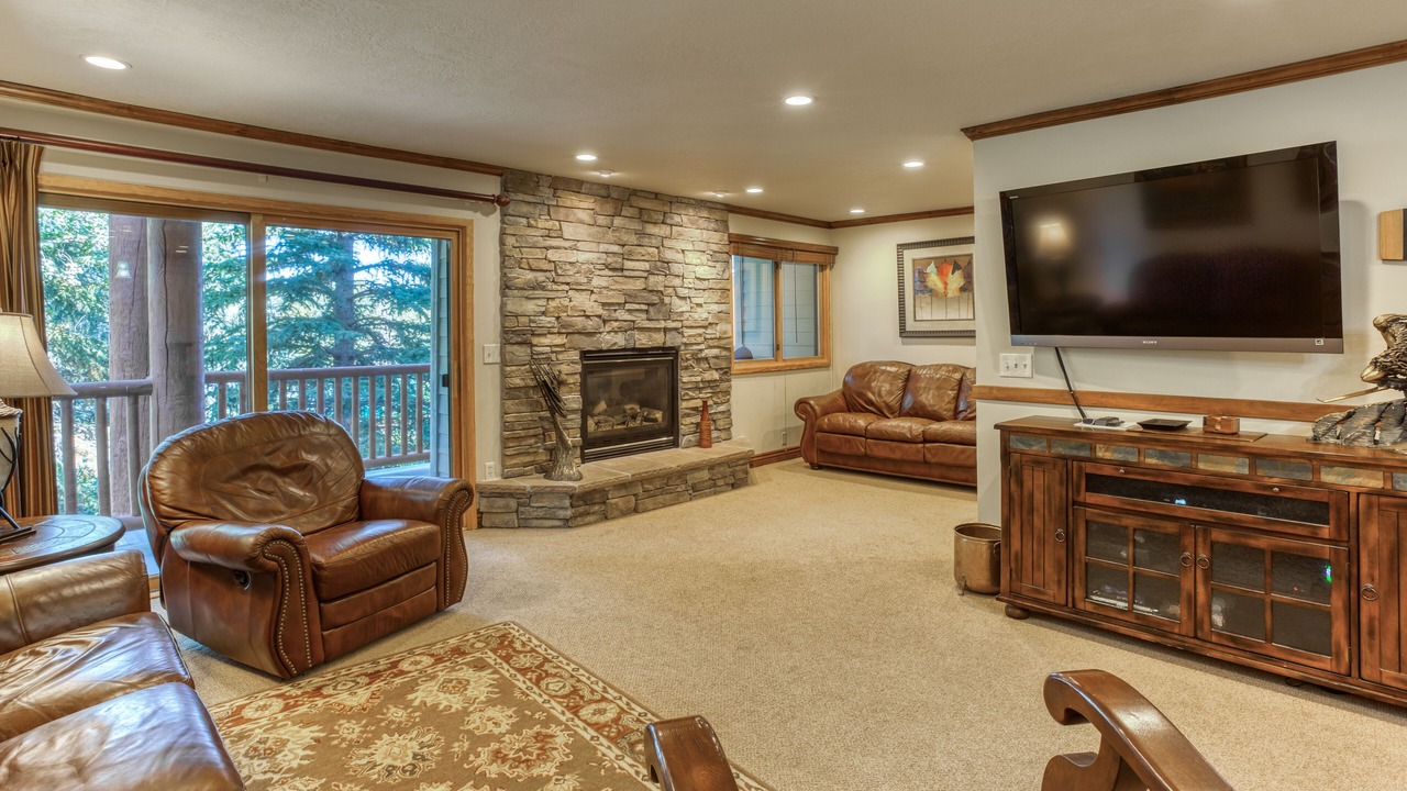 Photo of Livingroom in North Park City