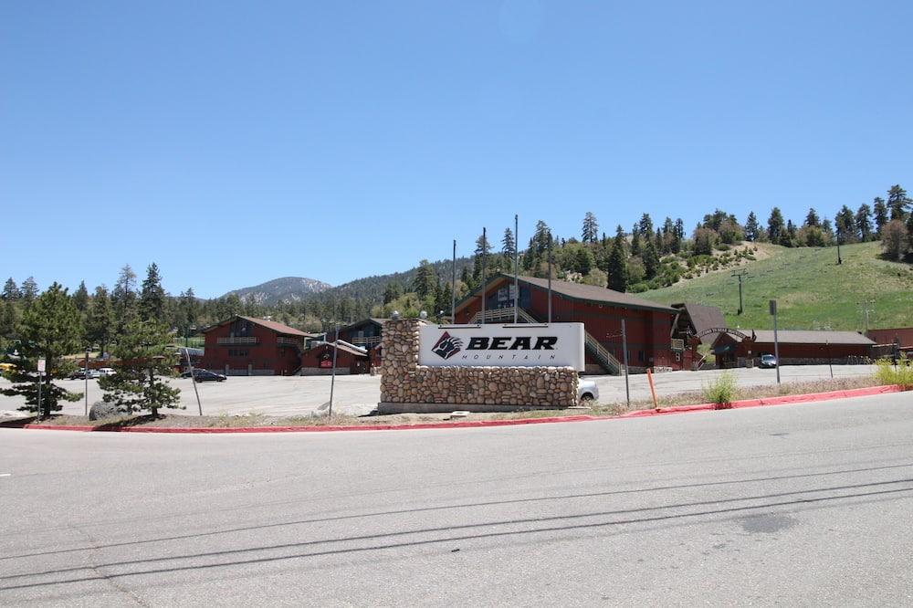 Photo of Outdoor in Summit Estates