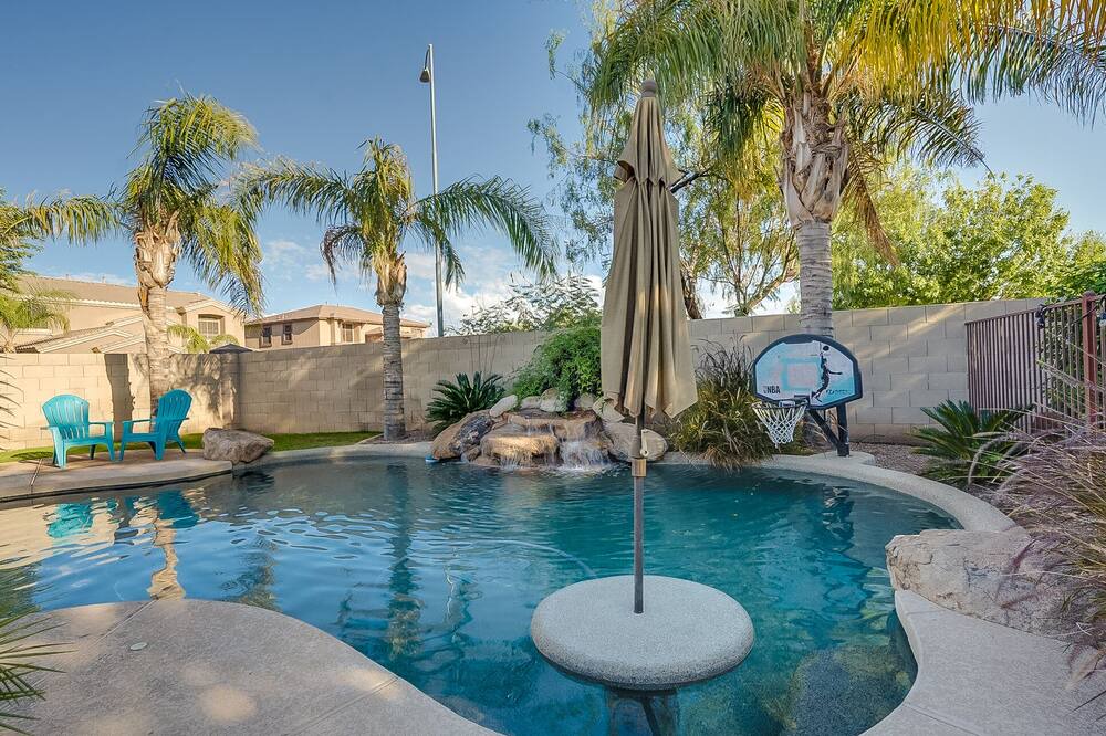 Photo of Outdoor in Superstition Springs