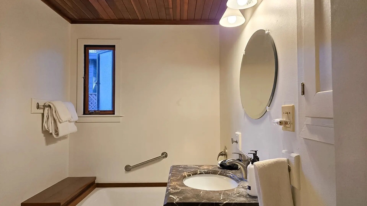 Photo of Bathroom in Anderson Valley