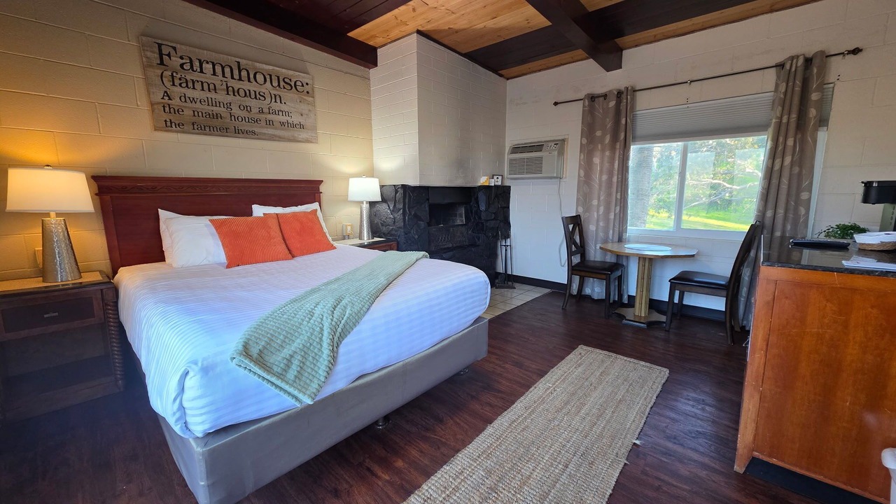 Photo of Bedroom in Three Rivers