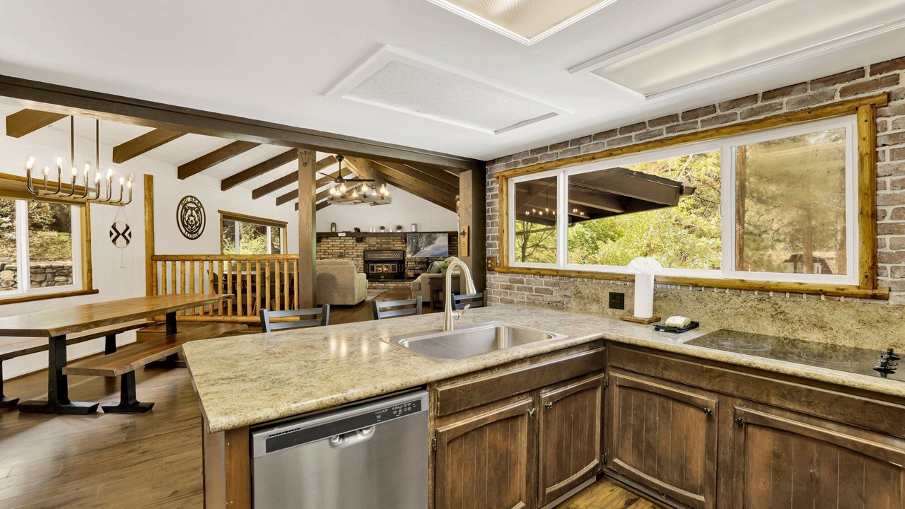 Photo of Outdoor in Summit Estates