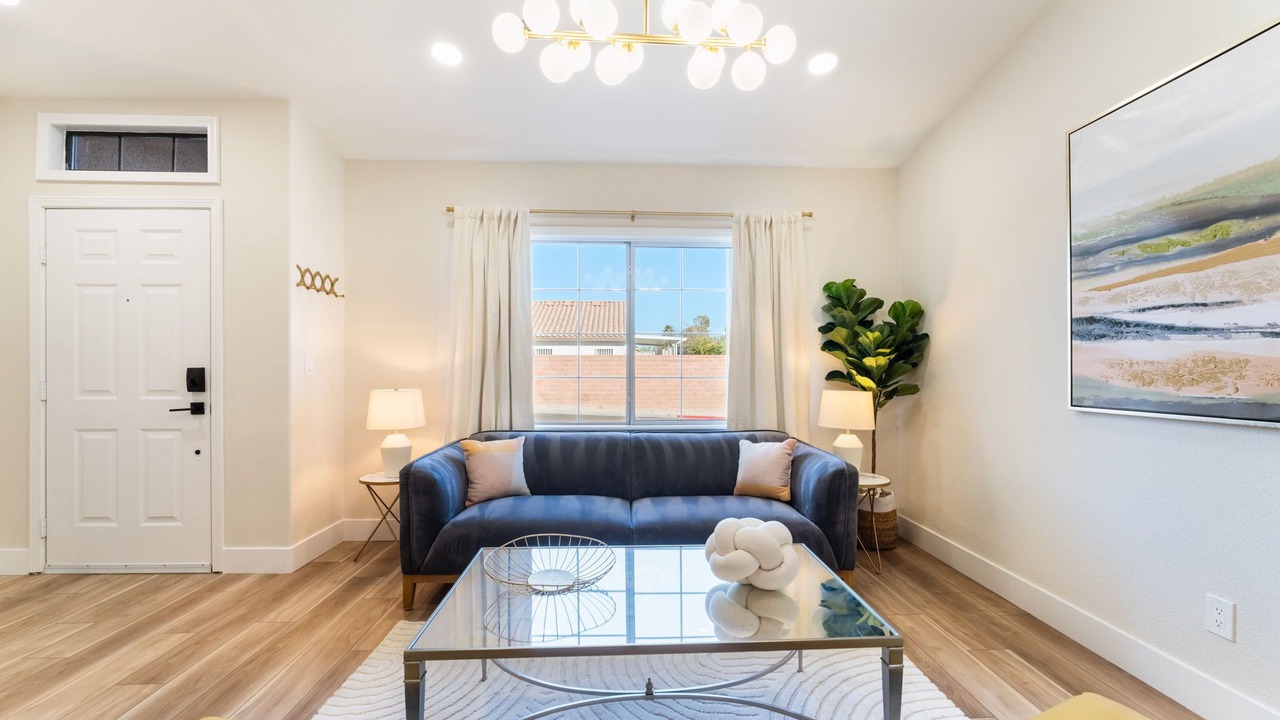 Photo of Livingroom in Summerlin